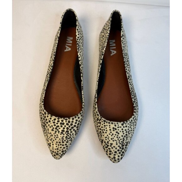 MIA Kandace Suede Pointy Toe Women Size 7 White/Black Vegan Ballet Flats Casual - Picture 3 of 14